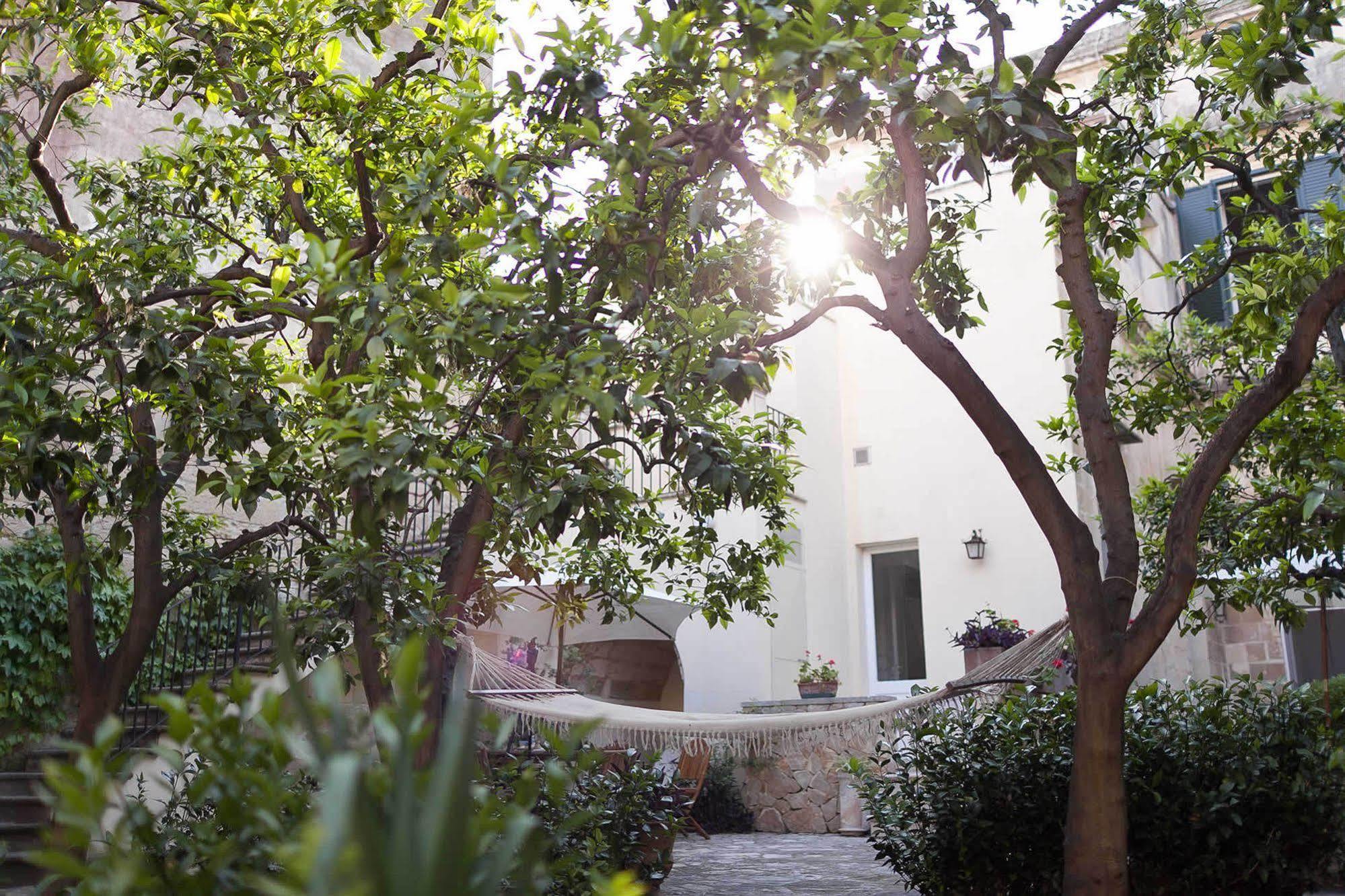 B&B L'Orangerie D'Epoque Lecce Exterior foto